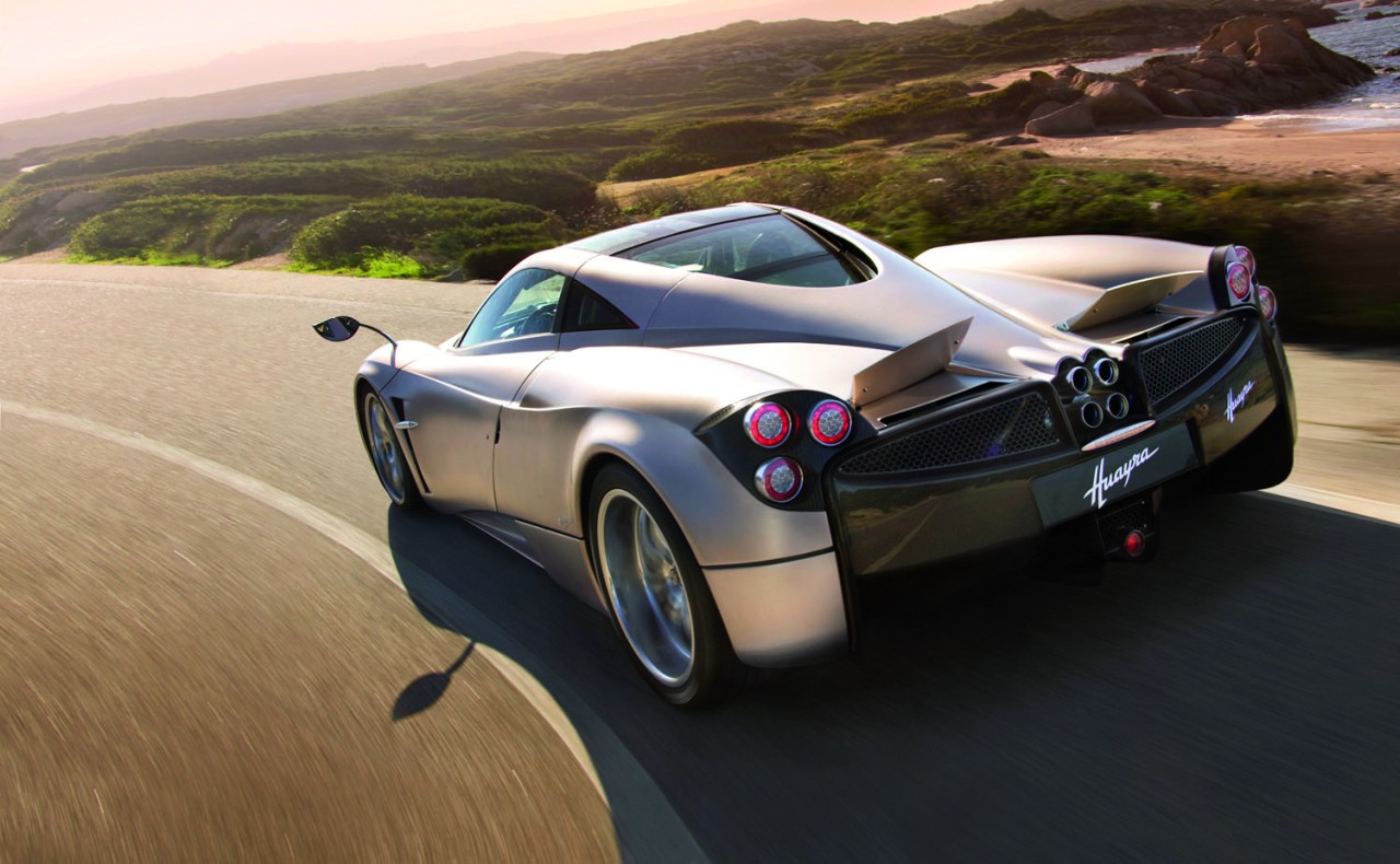 Pagani-Huayra-Wallpaper-21